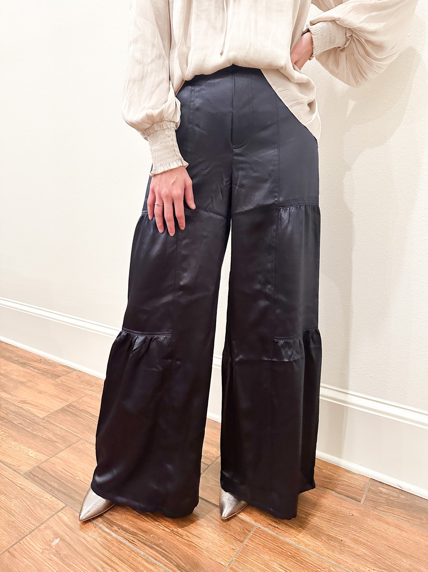 Tiered Wide Leg Pant - NAVY